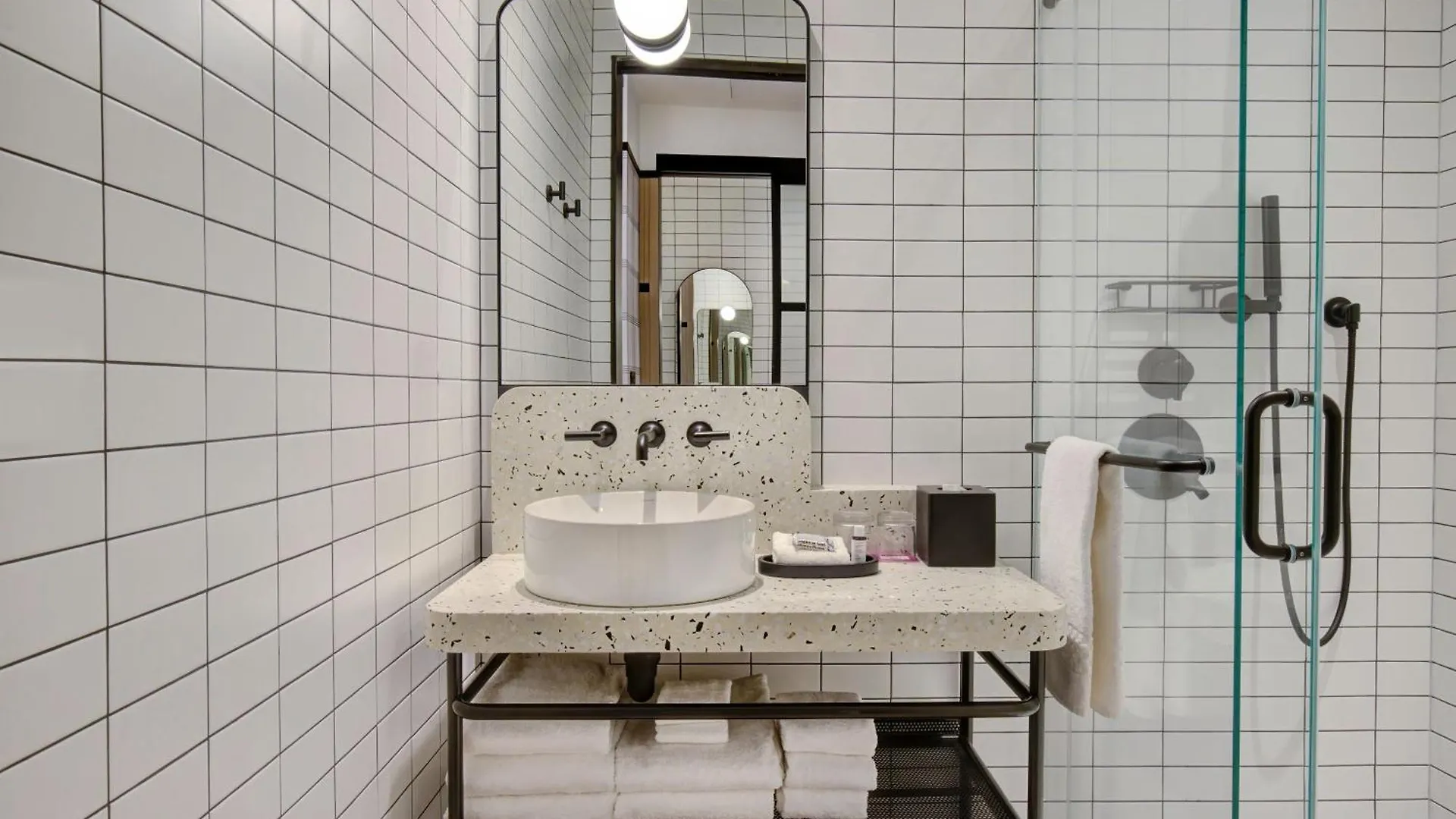 Moxy Banff Hotel